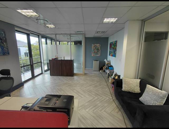 96M² OFFICE TO LET IN BRYANSTON